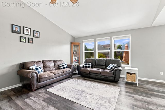 5189 Meadow Crest Circle, Grand Blanc Charter Township, MI 48442