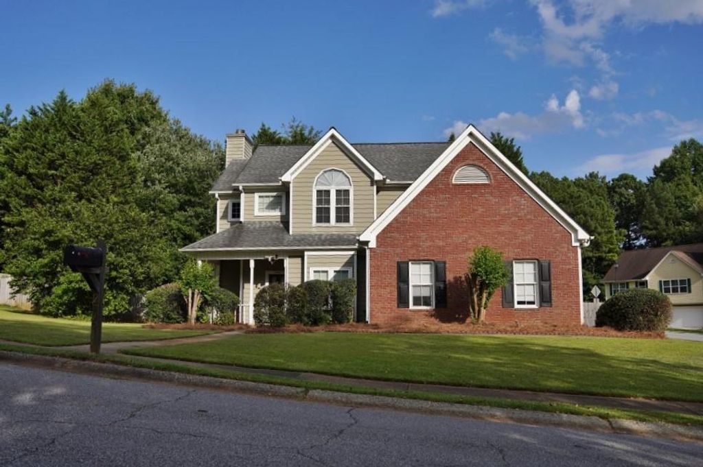 2525 Falcon Chase Court, Suwanee, GA 30024