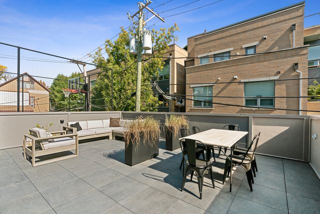 2541 N Wayne Avenue 1N, Chicago, IL 60614