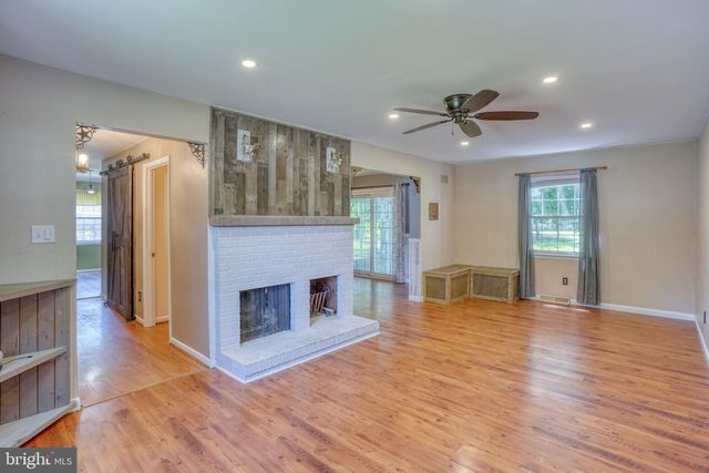 28 DUCHESS CIR, Dover, DE 19901