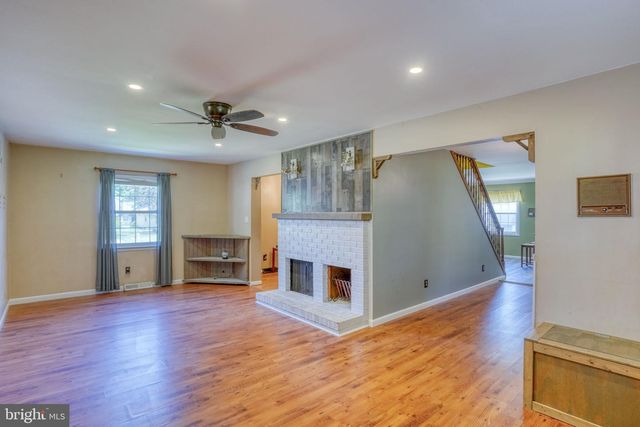 28 DUCHESS CIR, Dover, DE 19901