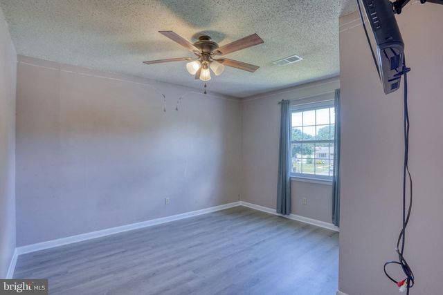 28 DUCHESS CIR, Dover, DE 19901