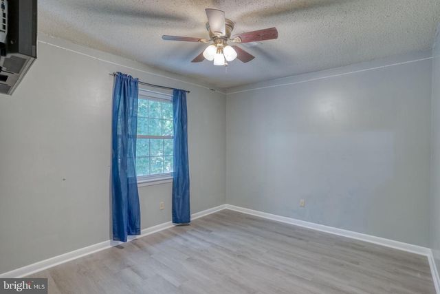 28 DUCHESS CIR, Dover, DE 19901