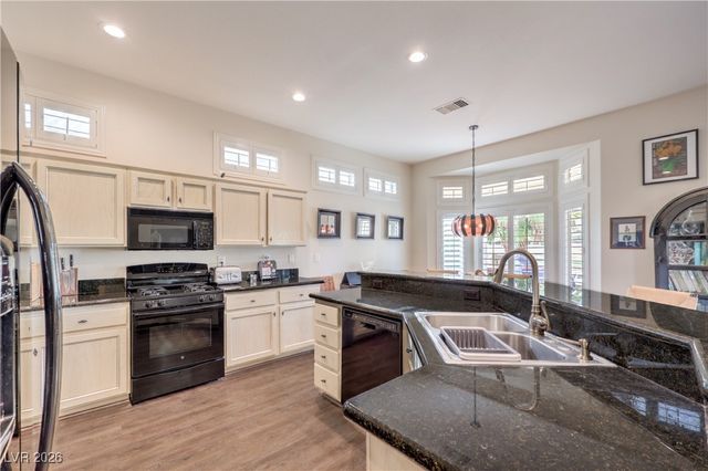 2701 Spalding Drive, Las Vegas, NV 89134