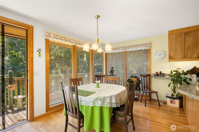351 NE 163rd, Shoreline, WA 98155