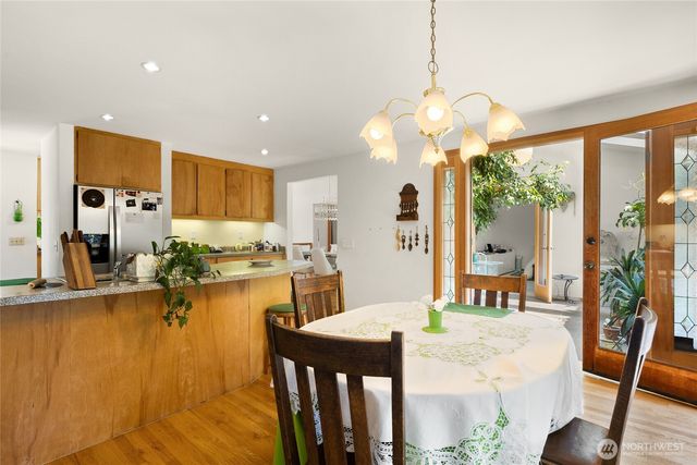 351 NE 163rd, Shoreline, WA 98155