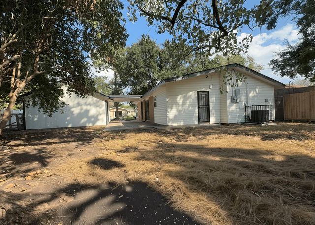 13406 Melcher Drive, Houston, TX 77045