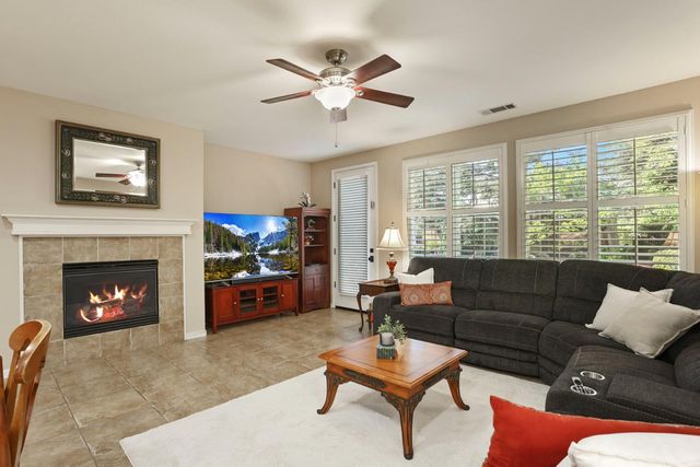 1583 Roger Dr, Tracy, CA 95304