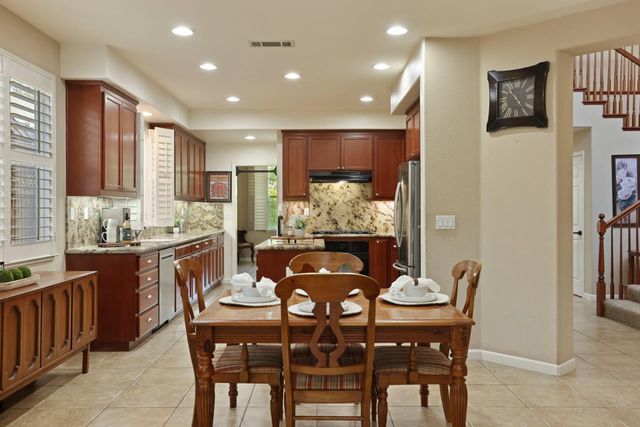 1583 Roger Dr, Tracy, CA 95304