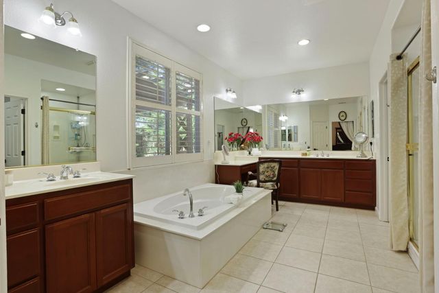 1583 Roger Dr, Tracy, CA 95304