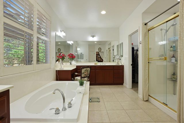 1583 Roger Dr, Tracy, CA 95304