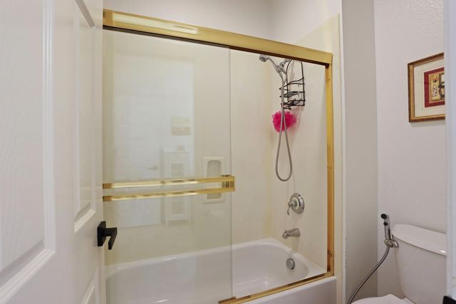 1583 Roger Dr, Tracy, CA 95304