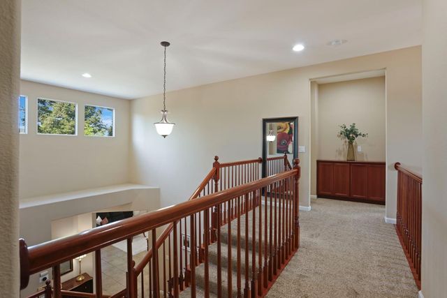 1583 Roger Dr, Tracy, CA 95304