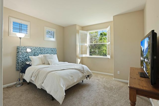 1583 Roger Dr, Tracy, CA 95304