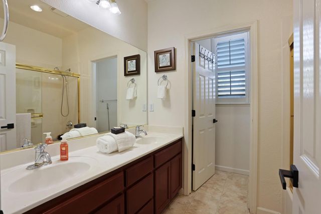 1583 Roger Dr, Tracy, CA 95304