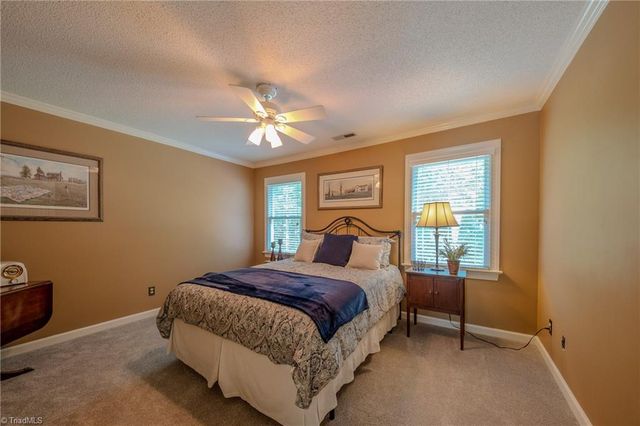 5034 Cobblestone Road, Winston-salem, NC 27106