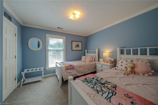 5034 Cobblestone Road, Winston-salem, NC 27106