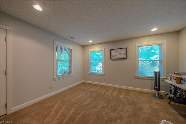 5034 Cobblestone Road, Winston-salem, NC 27106