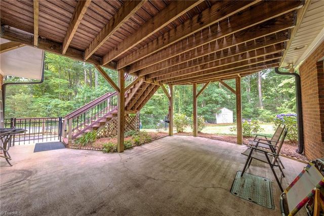 5034 Cobblestone Road, Winston-salem, NC 27106