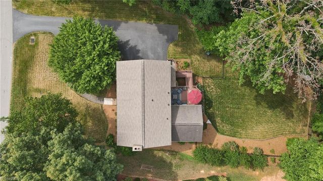 5034 Cobblestone Road, Winston-salem, NC 27106