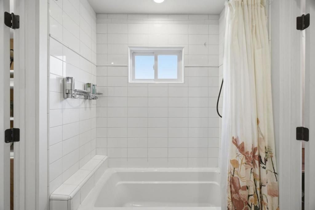 Image 21 of property listing at 1233 Malone Road, San Jose, CA 95125