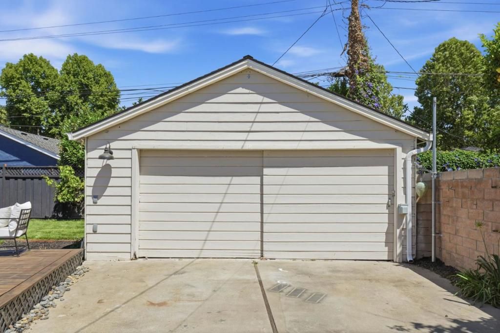 Image 36 of property listing at 1233 Malone Road, San Jose, CA 95125