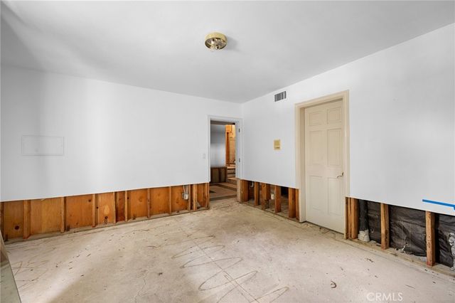 3323 Barnes Circle, Glendale, CA 91208