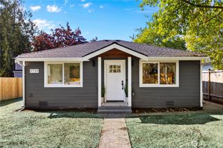 9739 Evanston Avenue N, Seattle, WA 98103