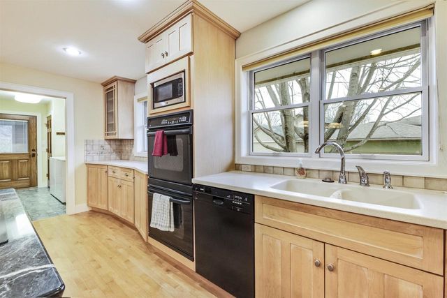 6811 Aldo Leopold Way, Middleton, WI 53562