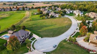 2218 W AUGUSTA Drive, Dunlap, IL 61525