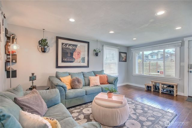10644 2nd Place SW, Seattle, WA 98146