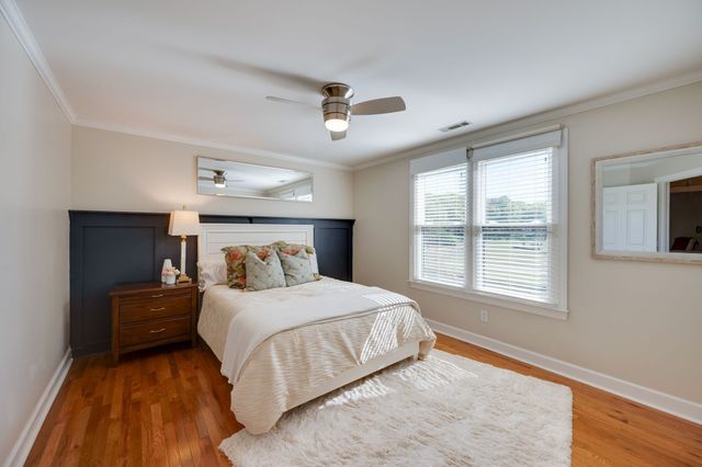 65 Ravenwood Hills Cir, Nashville, TN 37215