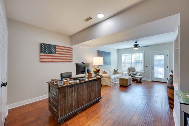 65 Ravenwood Hills Cir, Nashville, TN 37215