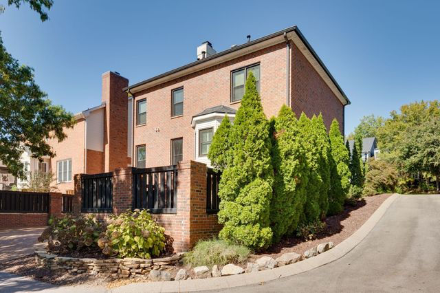 65 Ravenwood Hills Cir, Nashville, TN 37215