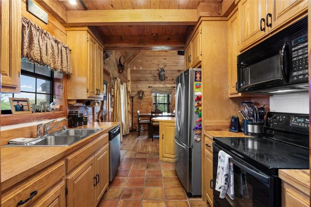 39649 Highway 23, Huntsville, AR 72740