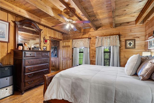 39649 Highway 23, Huntsville, AR 72740