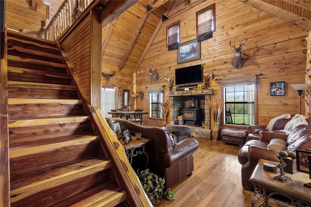 39649 Highway 23, Huntsville, AR 72740
