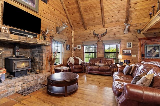 39649 Highway 23, Huntsville, AR 72740