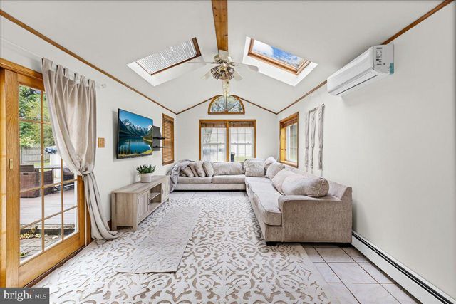263 FELLOWSHIP RD, Moorestown, NJ 08057