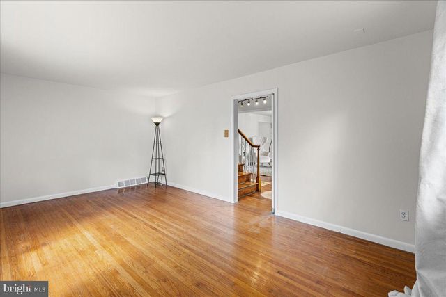 263 FELLOWSHIP RD, Moorestown, NJ 08057