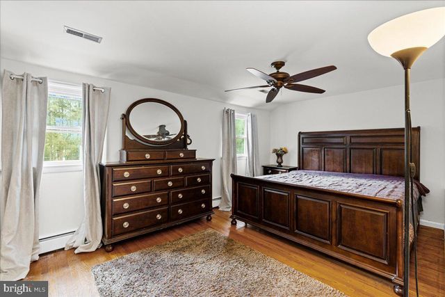 263 FELLOWSHIP RD, Moorestown, NJ 08057