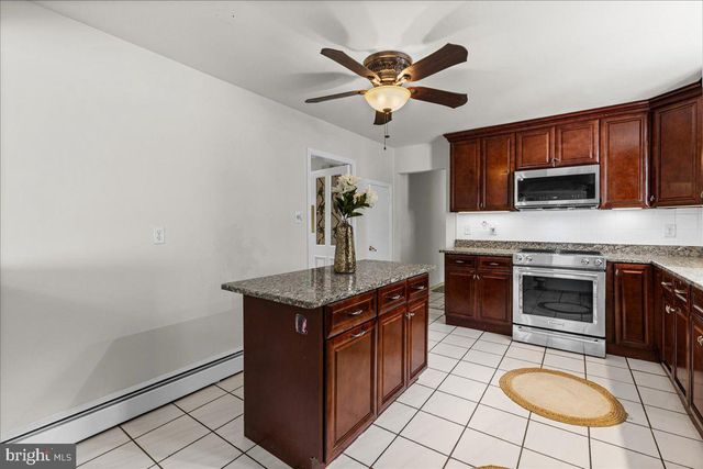 263 FELLOWSHIP RD, Moorestown, NJ 08057