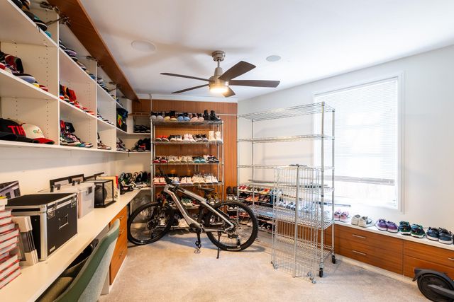 210 Pine Hollow Lane, Houston, TX 77056