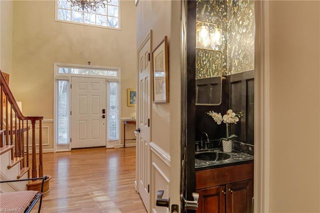 205 Cedar Trail, Winston-salem, NC 27104