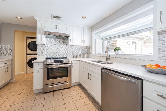 43 Charles St, Natick, MA 01760