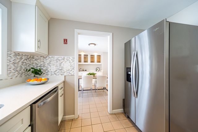 43 Charles St, Natick, MA 01760