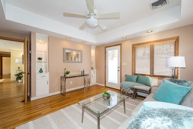 43 Charles St, Natick, MA 01760