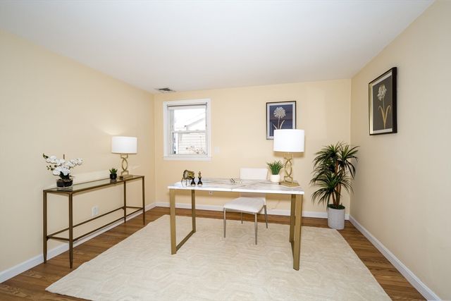 43 Charles St, Natick, MA 01760