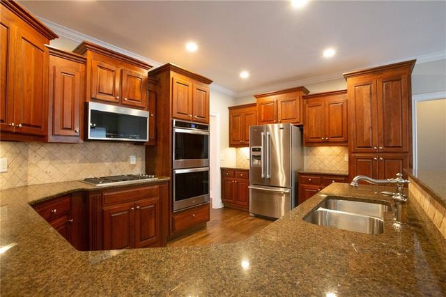 162 Riverview Drive, Dawsonville, GA 30534