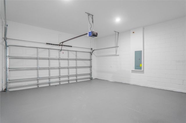 1915 W LINDEN DRIVE, Dunnellon, FL 34434